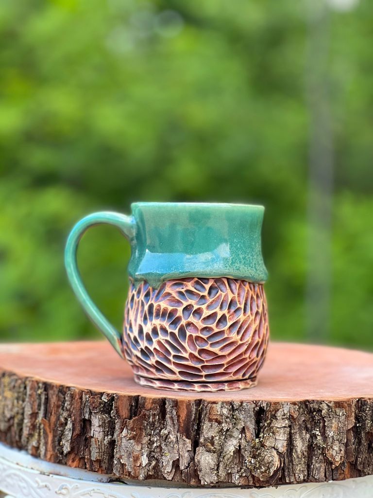 Kat Moore – The Cracked Pot Studio Tour